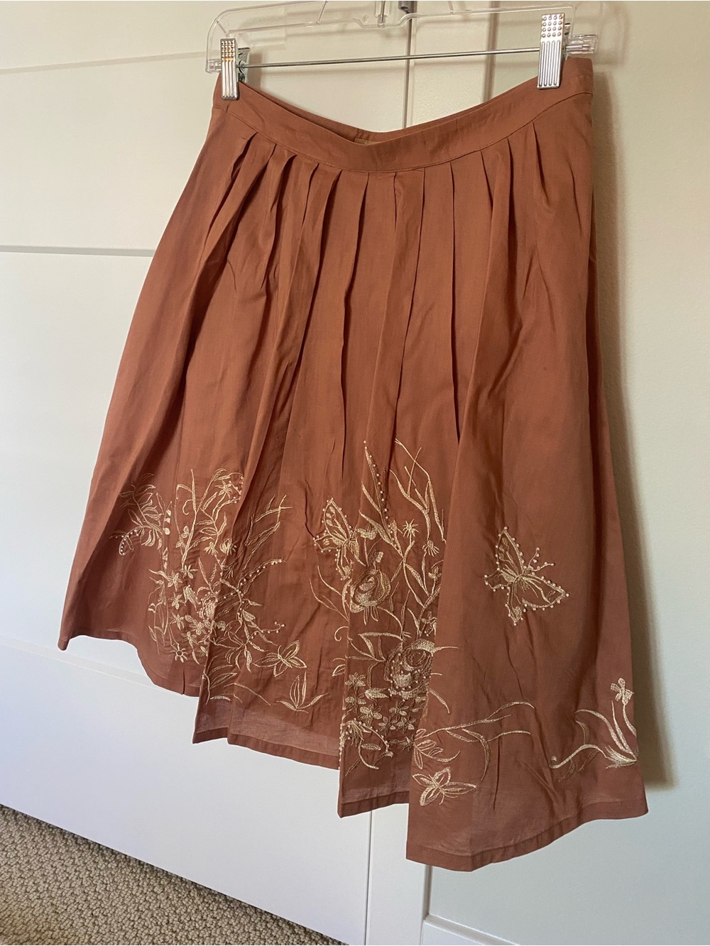 Forever 21 Rust Rose 🌹 A-Line Skirt with Cream floral/butterfly Embroidery/LN